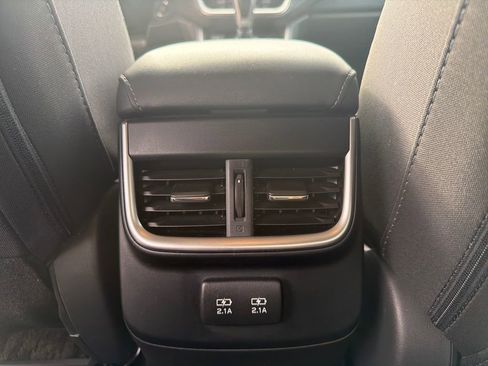 Used 2022 Subaru Outback Premium image 24