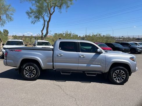 Used 2021 Toyota Tacoma TRD Sport w/ TRD Premium Sport Package AWD/4WD image 17