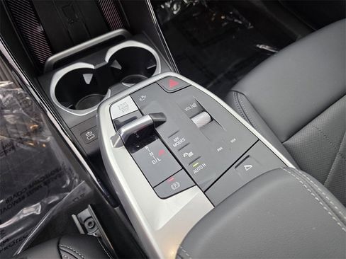 Used 2026 BMW X1 xDrive28i image 23