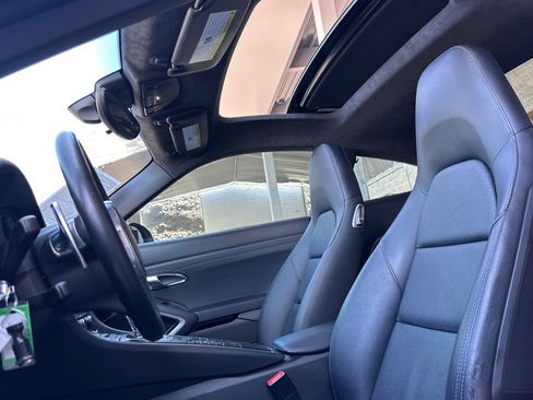 Used 2015 Porsche 911 Carrera S RWD image 5
