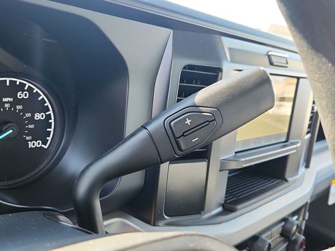 New 2026 Ford F250 XL w/ XL Chrome Package image 10