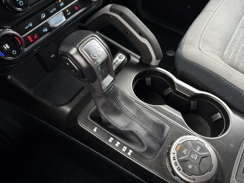 Used 2023 Ford Bronco Outer Banks image 20