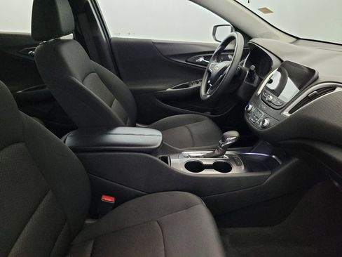 Used 2025 Chevrolet Malibu LT FWD image 21