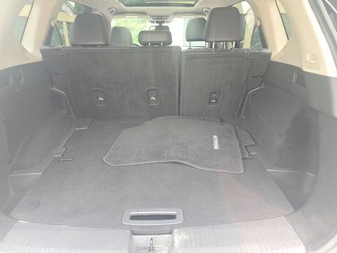 Used 2021 Nissan Rogue Platinum AWD/4WD image 17
