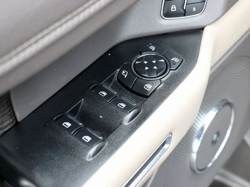 Used 2020 Ford Expedition Max Limited image 16