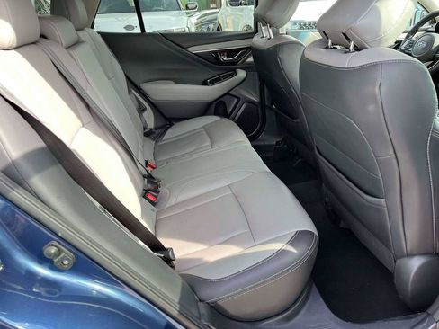Used 2022 Subaru Outback Limited AWD/4WD image 9