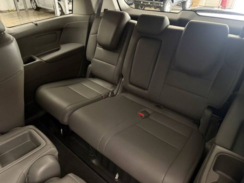 Used 2013 Honda Odyssey Touring image 24