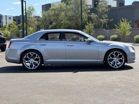 Used 2016 Chrysler 300 Limited RWD image 6