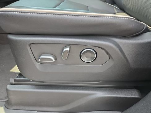 Certified 2024 Cadillac Escalade Sport w/ LPO, ONYX Package AWD/4WD image 19