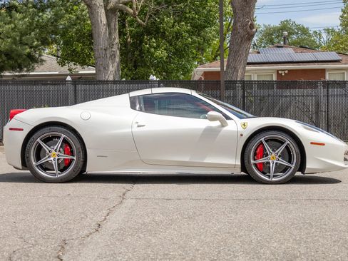 Used 2012 Ferrari 458 Spider RWD image 28