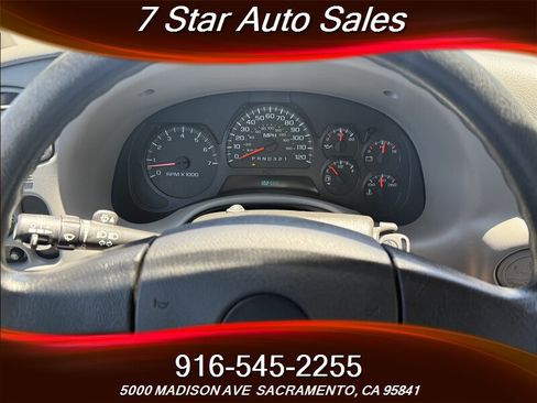 Used 2009 Chevrolet TrailBlazer LT w/ Cargo Convenience Package image 9