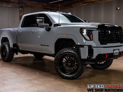 Used 2025 GMC Sierra 2500 AT4 w/ Technology Package