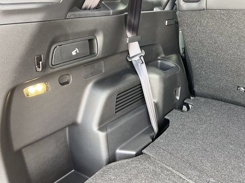New 2026 Mitsubishi Outlander LE AWD/4WD image 8