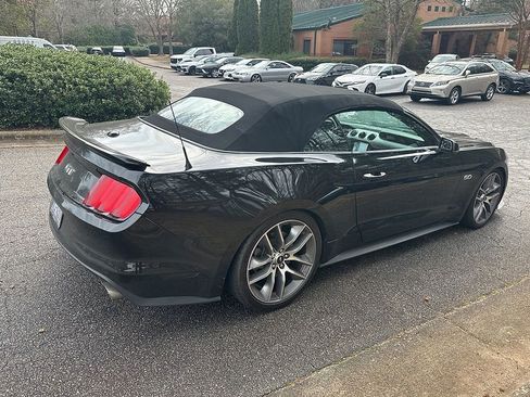 Used 2016 Ford Mustang GT Premium image 3