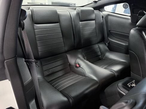 Used 2007 Ford Mustang GT image 28