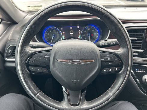 Used 2020 Chrysler Pacifica Limited image 12