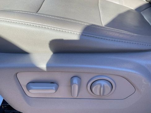 Used 2019 GMC Sierra 1500 SLT w/ SLT Premium Plus Package image 31