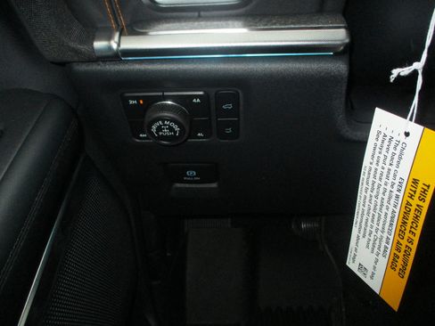 New 2026 Ford Expedition Tremor image 15