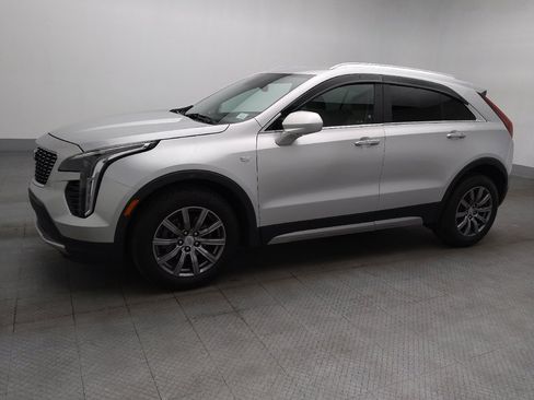 Used 2020 Cadillac XT4 Premium Luxury image 2