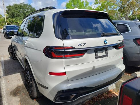 Certified 2024 BMW X7 xDrive40i w/ M Sport Package AWD/4WD image 4