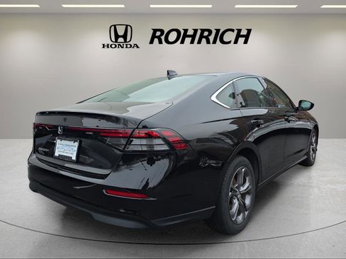 Used 2023 Honda Accord EX image 6