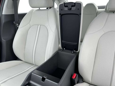 Certified 2025 Hyundai Sonata SE image 18