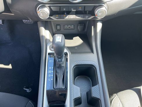 Used 2025 Nissan Sentra SV FWD image 39