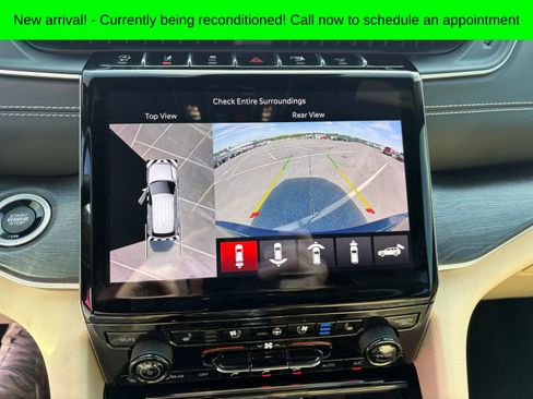 Used 2023 Jeep Grand Cherokee Limited w/ Luxury Tech Group II image 13