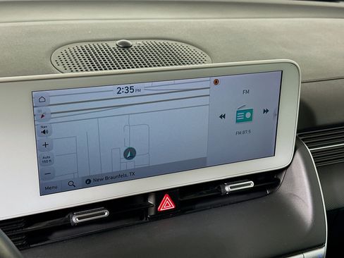 Used 2024 Hyundai Ioniq 5 SEL image 21