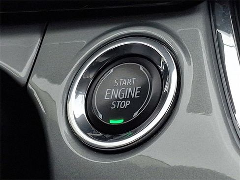 Used 2025 Chevrolet Trax LT w/ Driver Confidence Package image 22