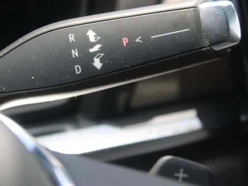 Used 2025 GMC Terrain Elevation w/ Elevation Premium Package AWD/4WD image 44