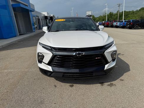 Certified 2023 Chevrolet Blazer RS w/ Driver Confidence II Package image 11