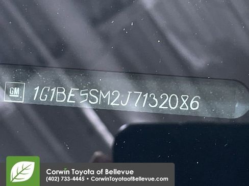 Used 2018 Chevrolet Cruze LT w/ Convenience Package image 28