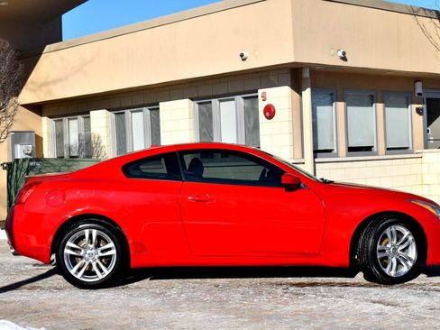 Used 2010 INFINITI G37 x Coupe w/ Premium Pkg image 12