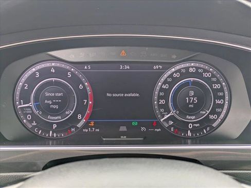 Used 2018 Volkswagen Tiguan SEL Premium AWD/4WD image 11
