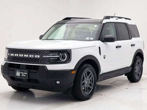 Used 2025 Ford Bronco Sport Big Bend w/ Convenience Package image 2