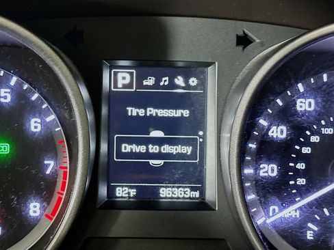 Used 2017 Hyundai Santa Fe Sport FWD image 18