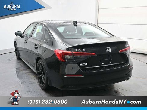Used 2023 Honda Civic Sport image 12