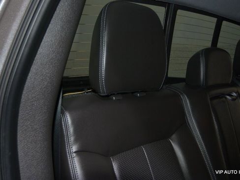 Used 2011 Ford F150 Lariat image 22