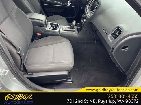 Used 2019 Dodge Charger SXT image 44