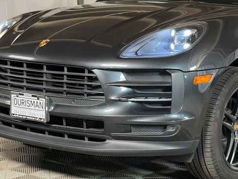 Used 2019 Porsche Macan AWD/4WD image 3