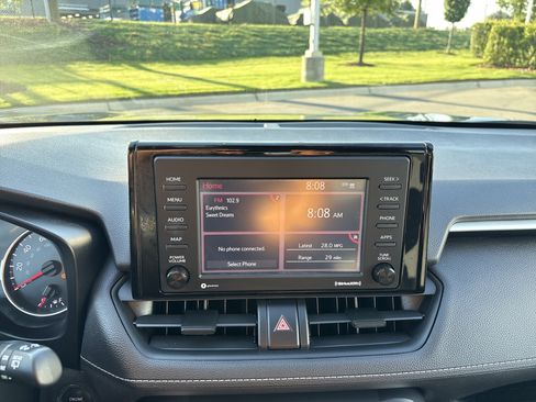 Used 2021 Toyota RAV4 XLE w/ Convenience Package AWD/4WD image 28