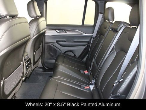 New 2025 Jeep Grand Cherokee Limited image 13