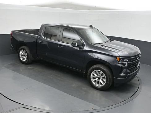 Used 2024 Chevrolet Silverado 1500 RST AWD/4WD image 28