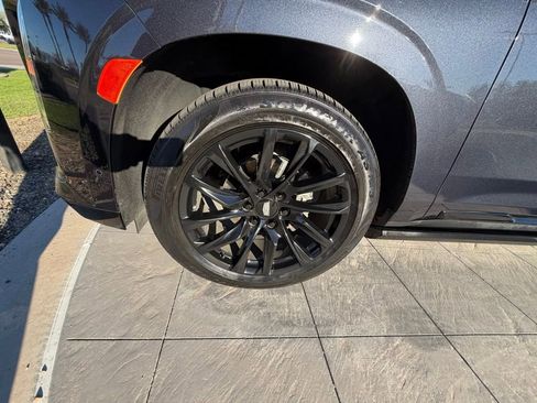 Used 2023 Cadillac Escalade ESV Sport Platinum w/ LPO, ONYX Package image 27