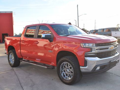 Used 2019 Chevrolet Silverado 1500 LT w/ Texas Edition image 6