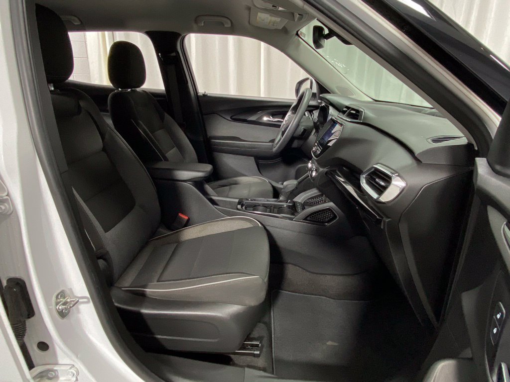 Used 2021 Chevrolet TrailBlazer LT w/ Convenience Package FWD image 30