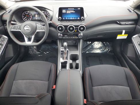 Used 2025 Nissan Sentra SR image 21
