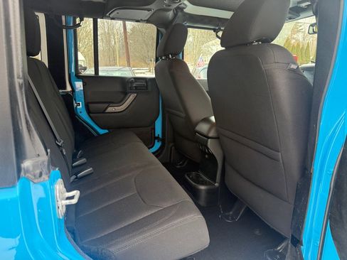 Used 2017 Jeep Wrangler Unlimited Sport w/ Quick Order Package 24S image 12