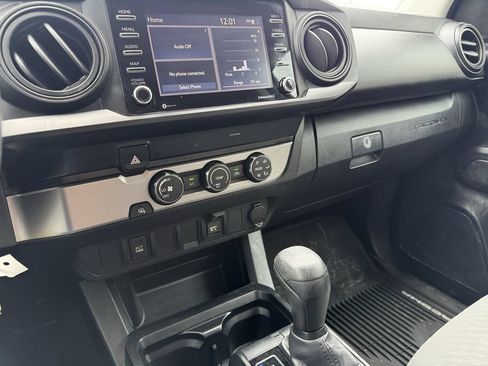 Used 2020 Toyota Tacoma SR w/ SR Convenience Package RWD image 15